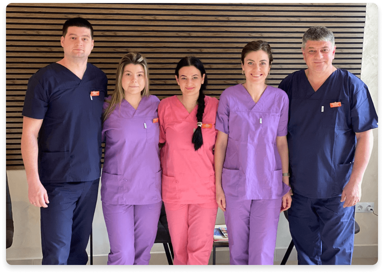 Fotografie cu echipa de medici.